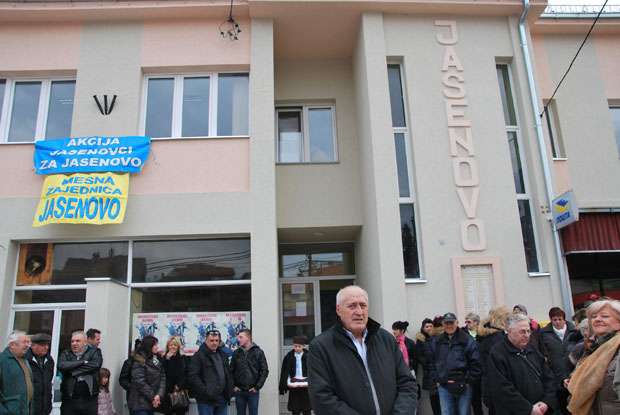 Лекари и у селима