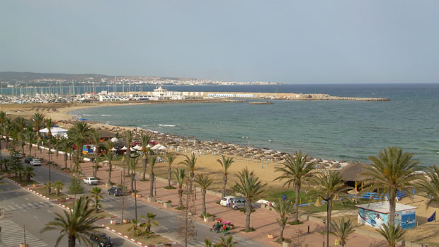 За 600 евра живе цео месец у Тунису