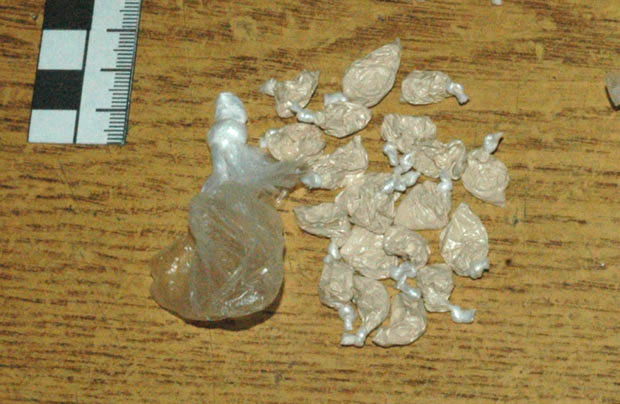 Ухапшен због сумње да је диловао дрогу