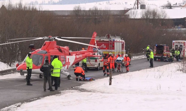 Словачка: Аутомобил улетео у групу деце, 12 повређено (ФОТО)