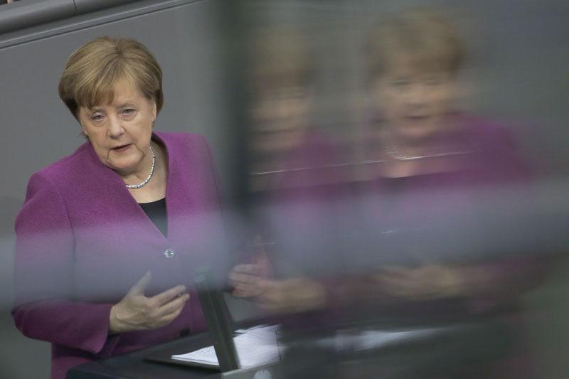 Дојче веле: Немци у једној особи виде две Ангеле Меркел