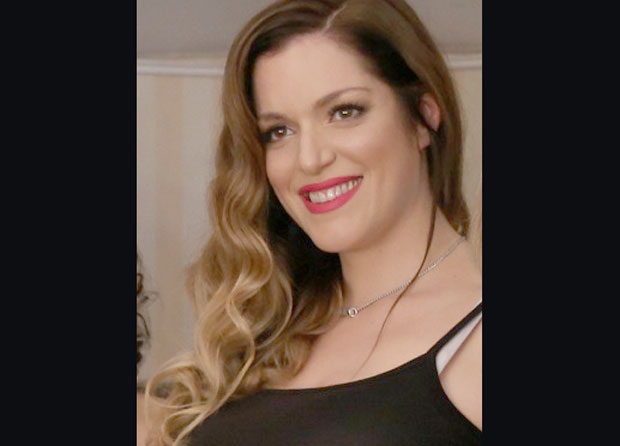 ПРИНОВЕ НА ЕСТРАДИ: Зое Кида родила ћерку