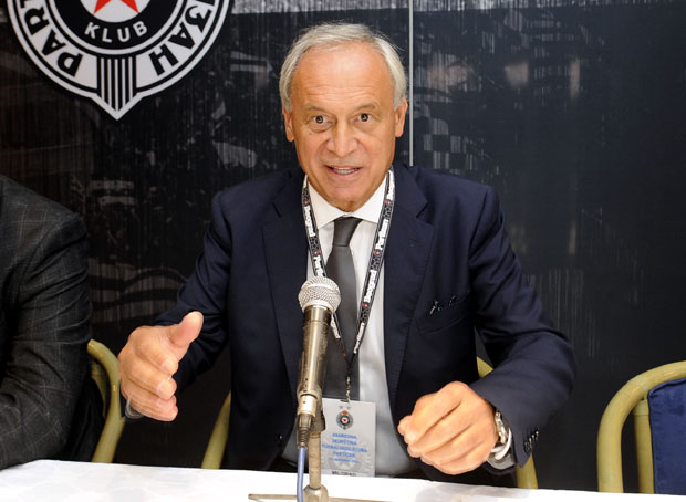 ВУЧЕЛИЋ О СТАТУСУ ТРЕНЕРА: Ђукић остаје, сад чекамо резултате 