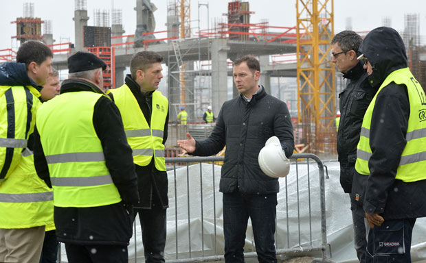 Мали: Београд град кранова, Београд на води то и доказује