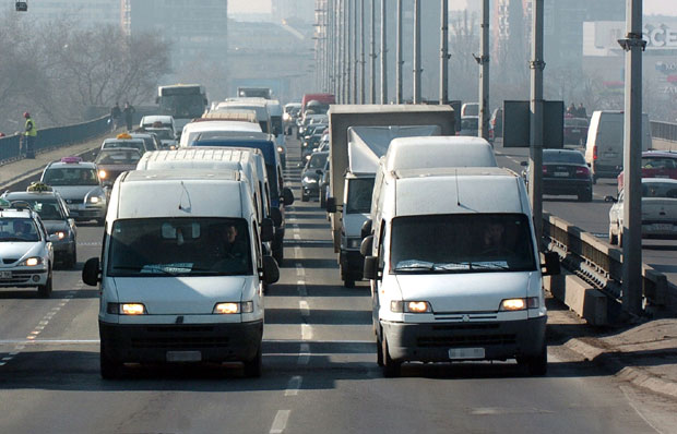 Годинама превозили на црно