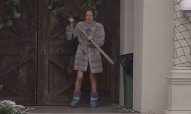 Луна ударала ашовом у врата после свађе са Слобом (ВИДЕО)