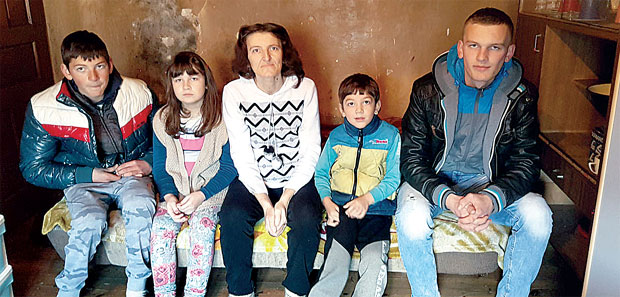 НЕМАШТИНА ПРИТИСЛА ПОРОДИЦУ ЈЕШИЋ: Глад још тежа у хладној страћари