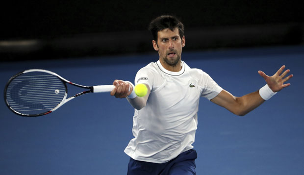 НОВАК НА ПУТУ ПОВРАТКА: Ђоковић почео да користи и десну руку (ВИДЕО)