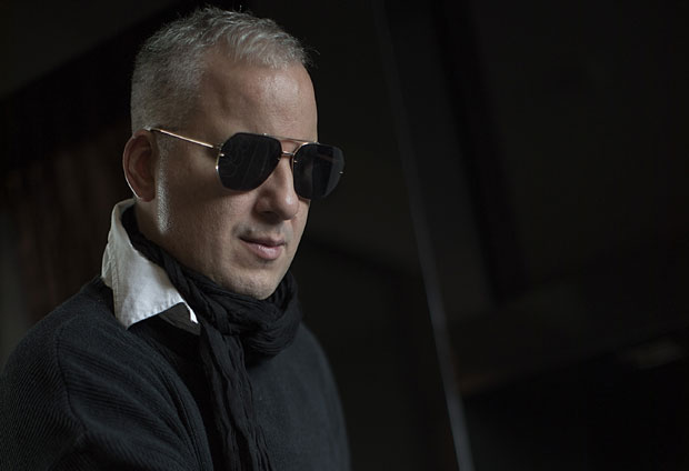 Саша Матић пева за мале болеснике