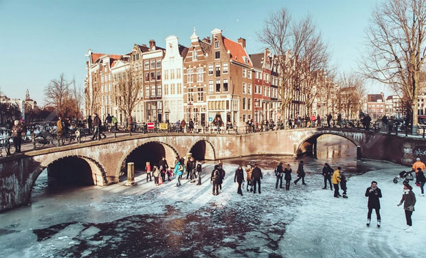 Хладни талас у Европи однео најмање 24 живота; У Холандији клизају по каналима; У Британији отказани летови