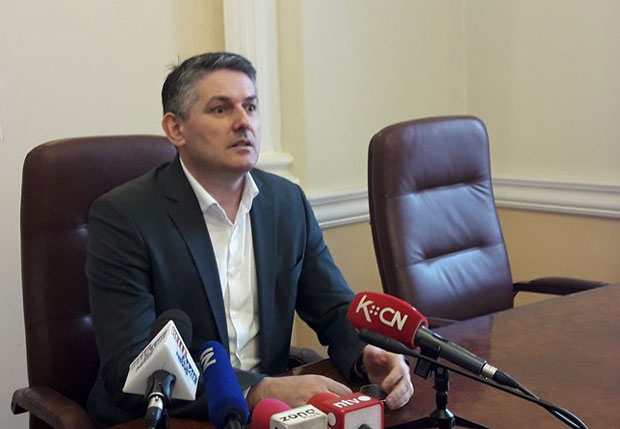 ПРЕРАСПОДЕЛА ФУНКЦИЈА У НИШУ: Николић уместо Банђура?