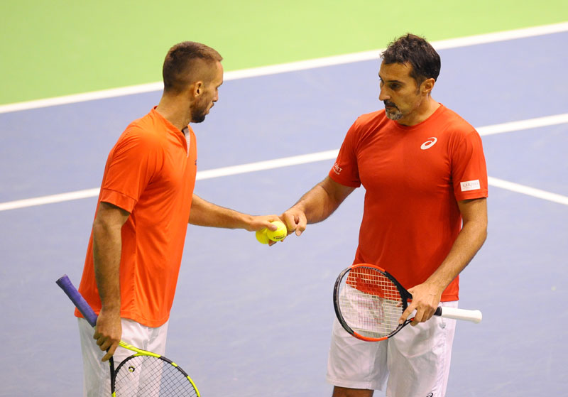 ДУБАИ: Зимоњић и Троицки испали у дубловима