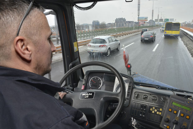 Бахати возачи опаснији од снега
