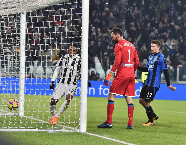 Милинковић Савић промашио пенал, Милан против Јувентуса за трофеј Купа Италије