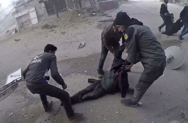 РЕАЛНЕ ПРЕТЊЕ: Сиријски побуњеници спречавају цивиле да побегну