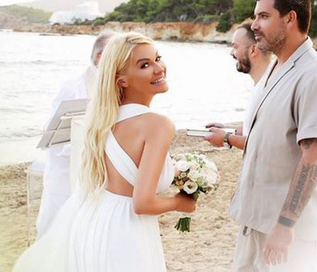 НЕ ПОСТОЈИ СРЕЋНИЈА ЖЕНА НА СВЕТУ ОД МЕНЕ: Наташа Беквалац објавила селфи из породилишта (ФОТО)