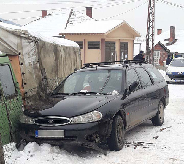 Искрао се на санкање, страдао под колима (ФОТО)