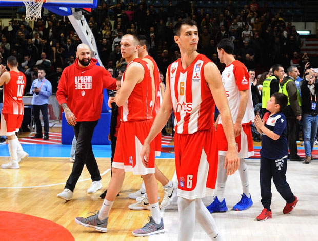 Звезда без Дангубића на Уникаху?