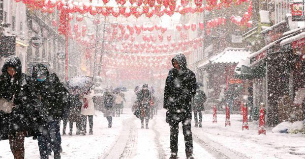 ЦИКЛОН БОМБА ПРЕТИ ИСТОКУ САД: Снег стиже у Калифорнију (ВИДЕО)