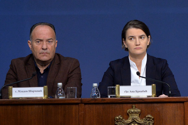 Посао за хиљаду научника