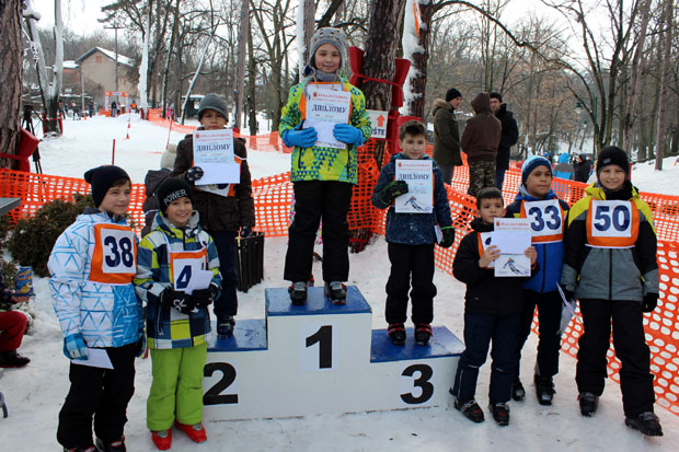 У Јагодини одржано такмичење основаца у скијању