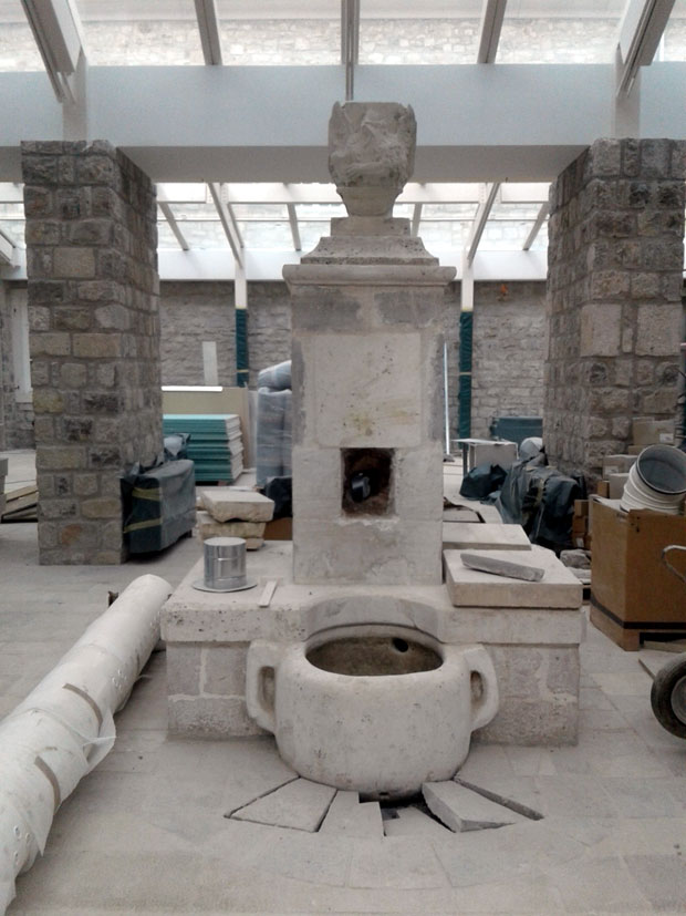 НЕКАДАШЊИ ЛАЗАРЕТ - КАРАНТИН : Део Венеције краси  Мељине