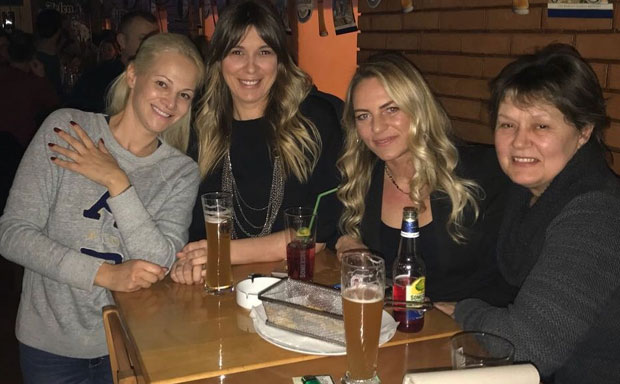 У проводу без шминке