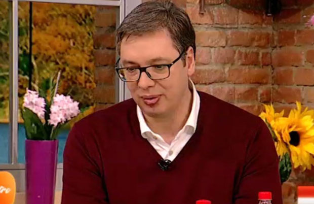 Вучић: Неки не умеју да поднесу пораз јер су у политици због пара, а не идеала