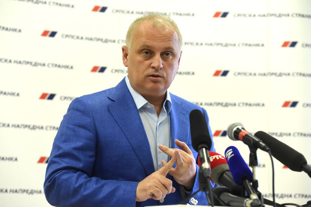 Весић најавио тужбу против РТС-а, Ђилас хоће медијски мрак