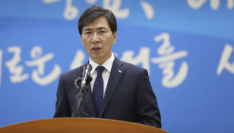 Јужна Кореја: Гувернер поднео оставку због оптужби за силовање