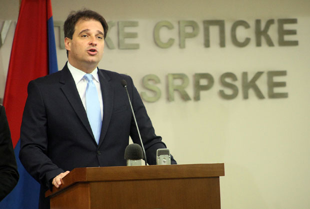 ПИСМО ГОВЕДАРИЦЕ ВСТС: Судије да суде без притисака!