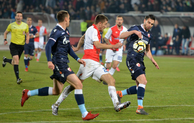 МАТ СА БЕЛЕ ТАЧКЕ: Бенов првенац за Звездина три бода (ВИДЕО)