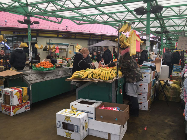 Београдске пијаце: Банане постале луксуз