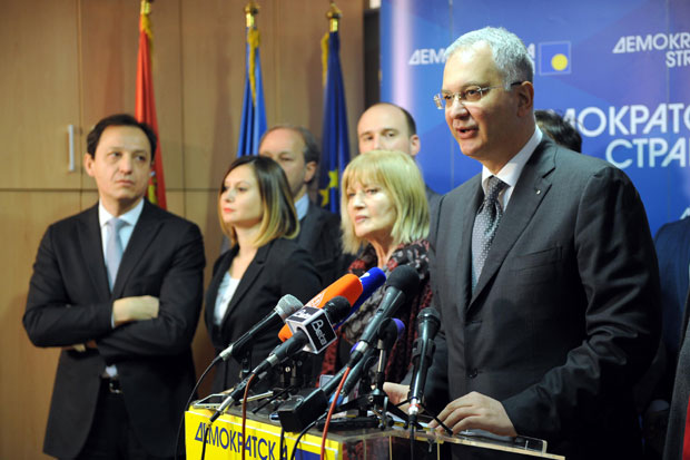 СВИ БЕЖЕ ОД КОРМИЛА ДС-а: Шутановац одлази са функције, не напушта странку и остаје само члан