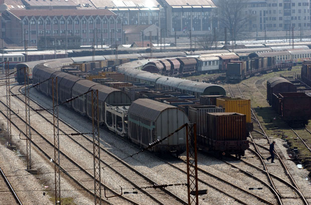 Побегла да се уда и неко је убио