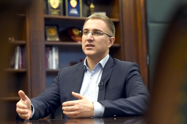 СТЕФАНОВИЋ ОДБАЦИО НАВОДЕ РАДИКАЛА: После петог октобра није дошло до поремећаја у органима унутрашњих послова 