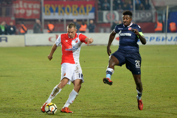 Не јуримо ножем судију!