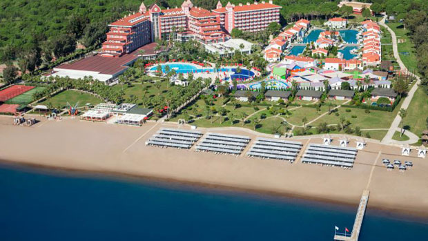 СУНЧАНИ ДАНИ СУ СТИГЛИ: Пронађите вашу оазу за уживање у луксузном Белеку