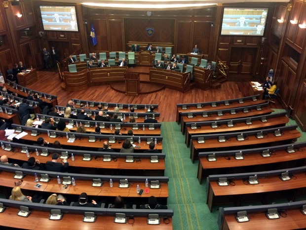 ДСК и Самоопредељење: Закон о дијалогу је противуставан