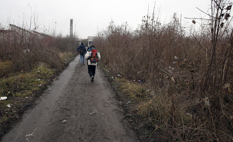 ТРАГЕДИЈА КОД РУМЕ: Погинула два мигранта
