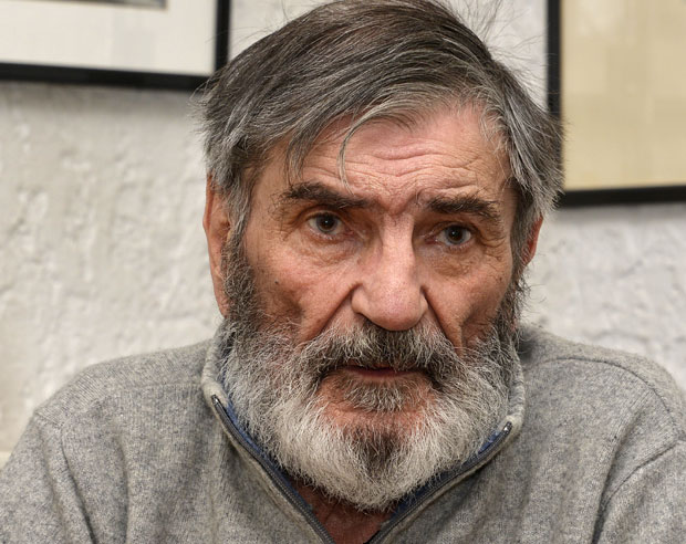 Миша Јанкетић: Прво решити основне животне проблеме