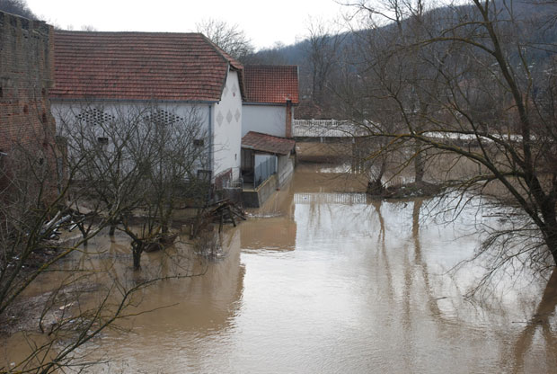 Нема разлога за страх, али је снег на Алпима почео да се топи