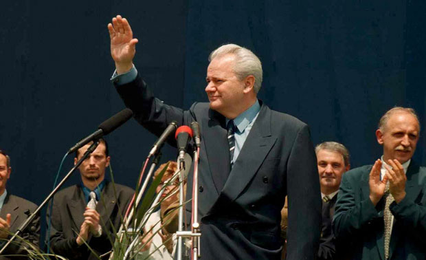 Говор Слободана Милошевића: Србију хоће да окупирају и распарчају
