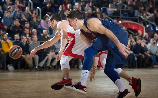 САТ ИЗА ЗАТВОРЕНИХ ВРАТА: Играчи Звезде после Барселоне погледали се у очи 