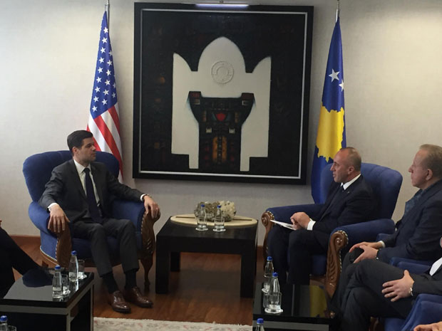 Мичел у Приштини: Дошао сам да подстакнем дијалог са Београдом