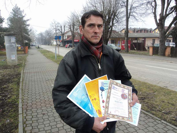 Милош сања своју збирку песама