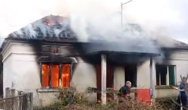 ВИДЕО: Пожар у Дубљу, у кући био осмогодишњи дечак