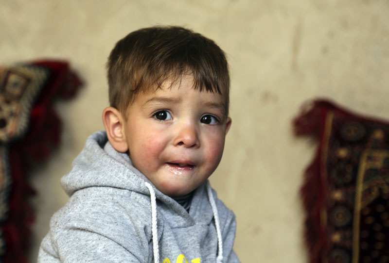 Авганистан: Беби дали име Доналд Трамп, родбина их протерала (ФОТО)