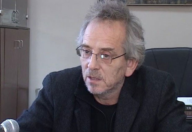 Ректор Арсенијевић узвраћа ударац!