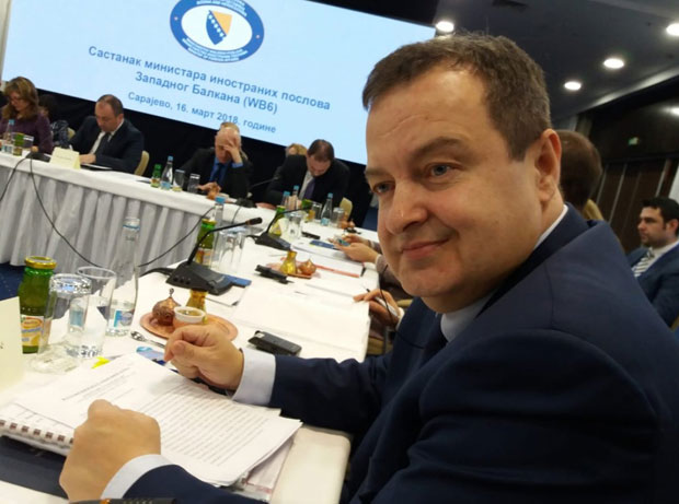 Дачић у Сарајеву: Свуда нуде еспресо, нигде босанске кафе (ФОТО)